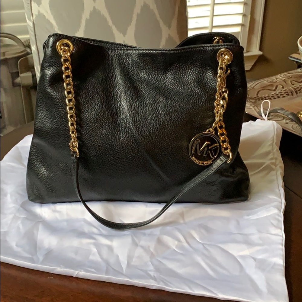 Michael Kors Jet Set Leather Handbag